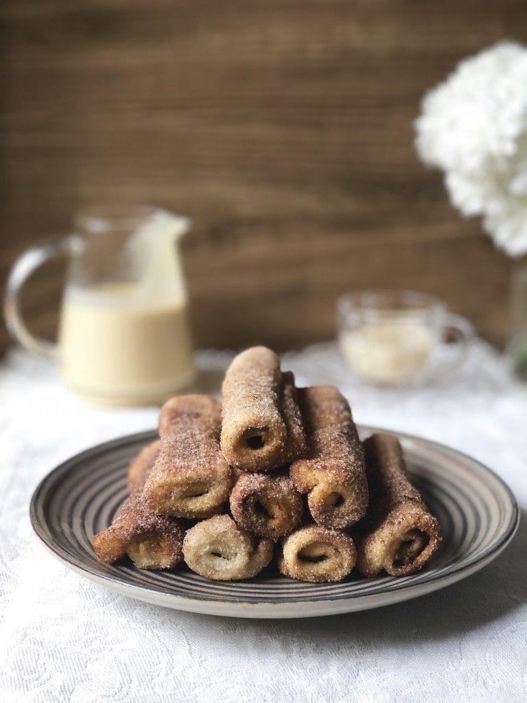 CANUTILLOS DE TORRIJA RELLENOS DE NUTELLA