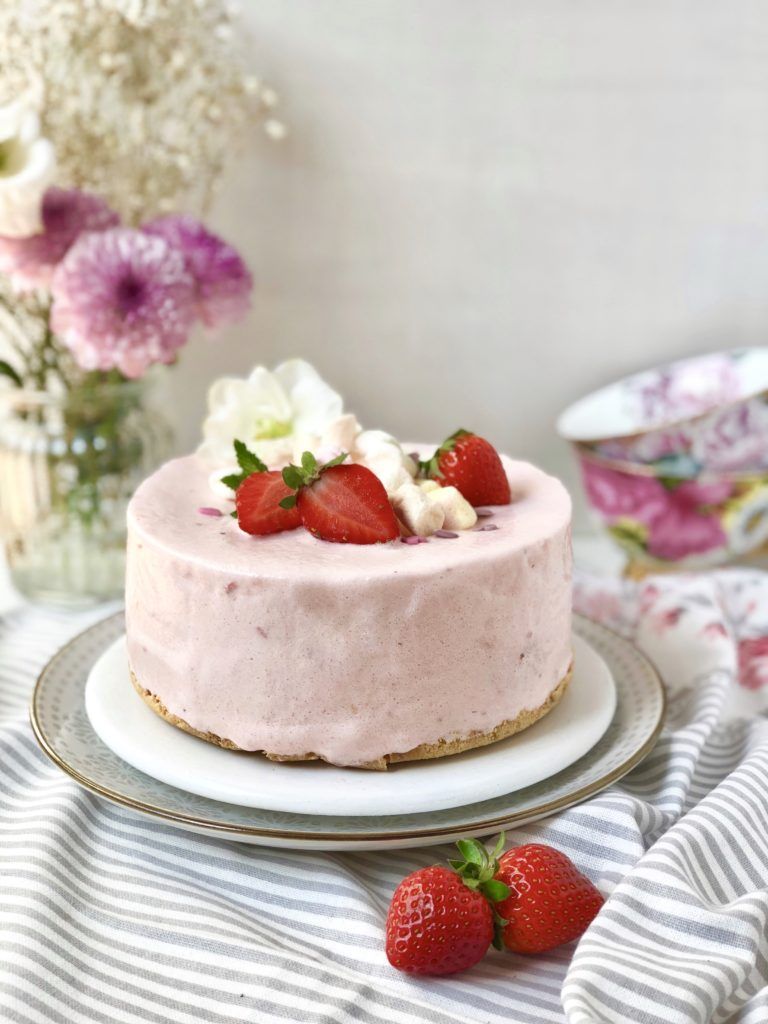 TARTA NUBE DE FRESA