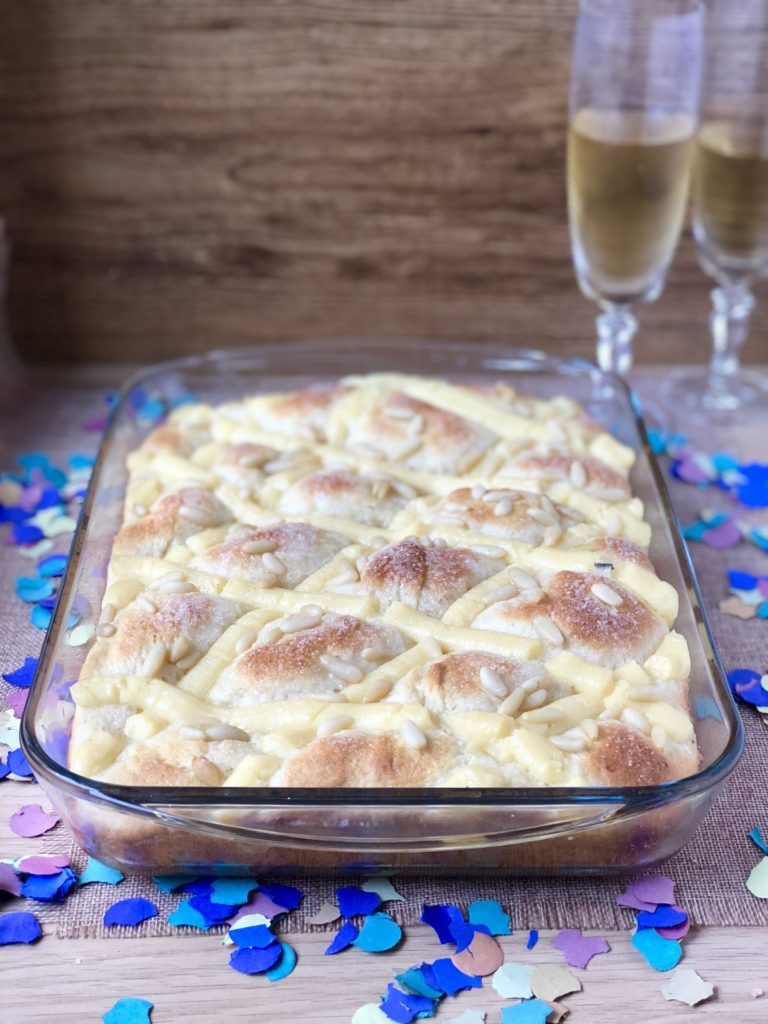 COCA DE BRIOCHE CON CREMA PASTELERA