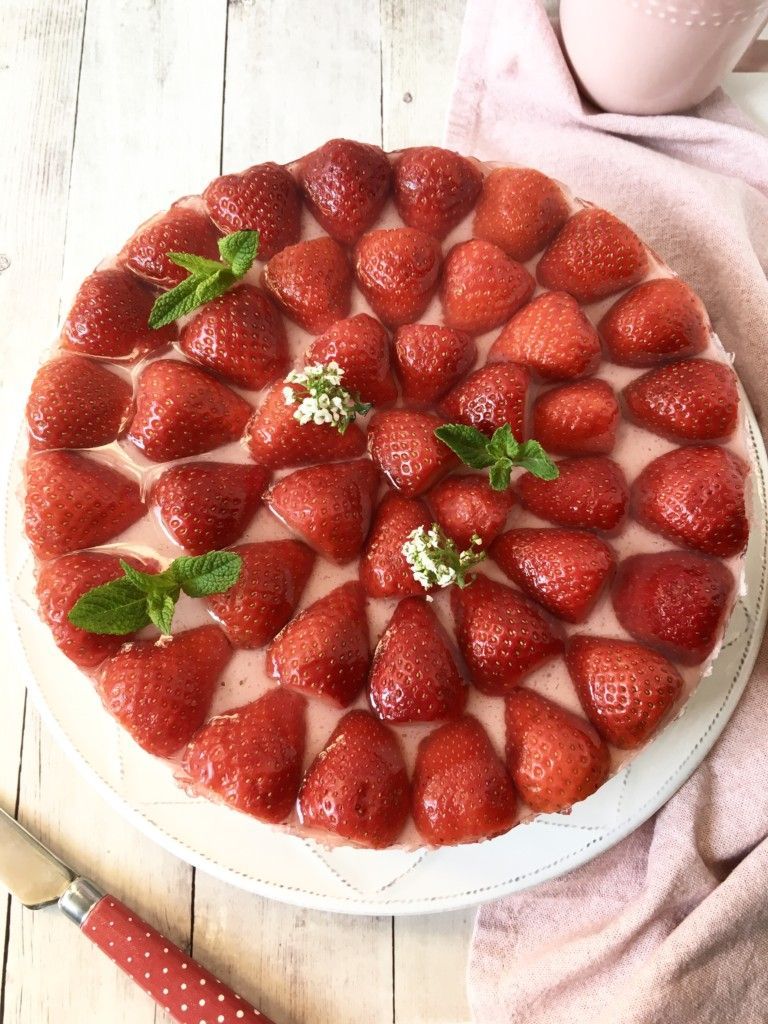 TARTA DE MOUSSE DE FRESAS
