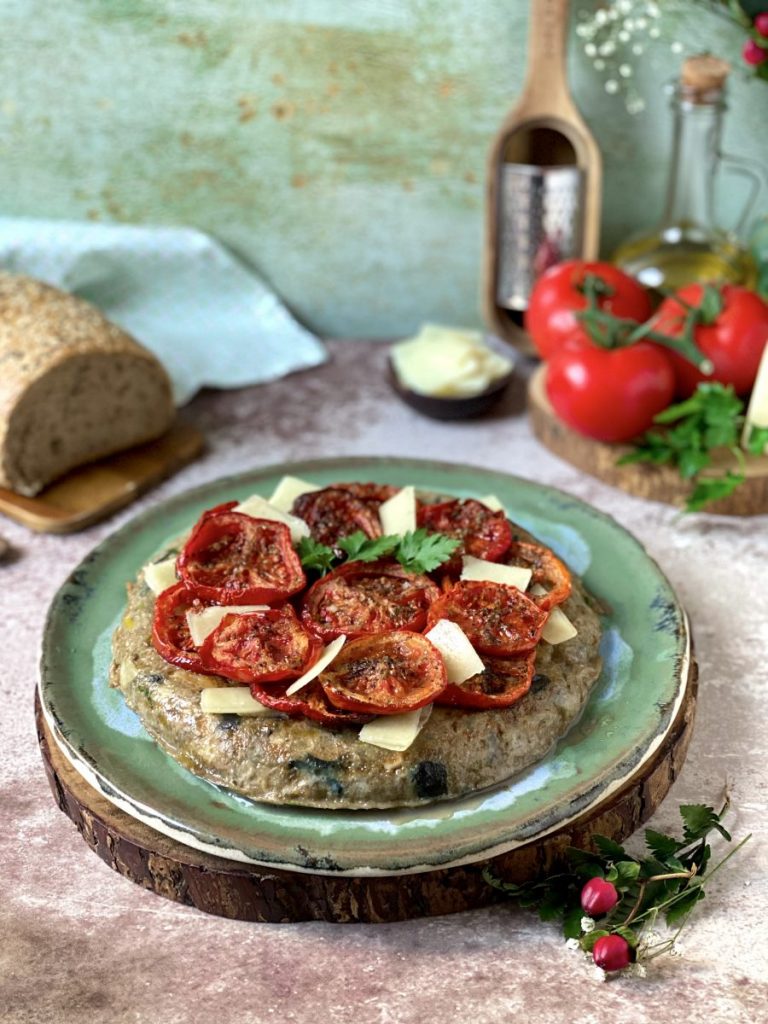 TORTILLA DE BERENJENA CON TOMATE CONFITADO