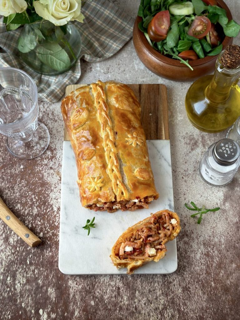 HOJALDRE RELLENO DE CARNE