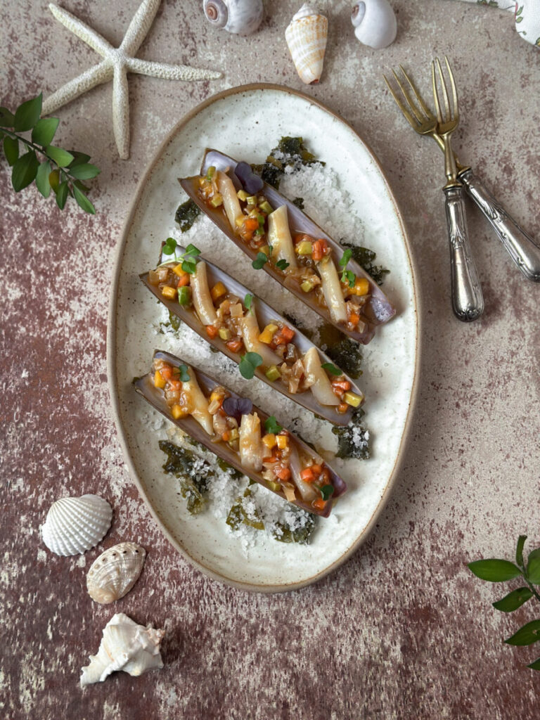 NAVAJAS CON VINAGRETA DE MISO