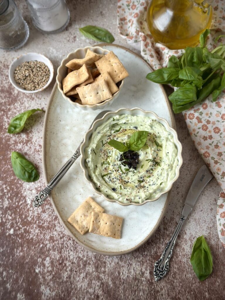 CREMA DE QUESO FETA A LA ALBAHACA