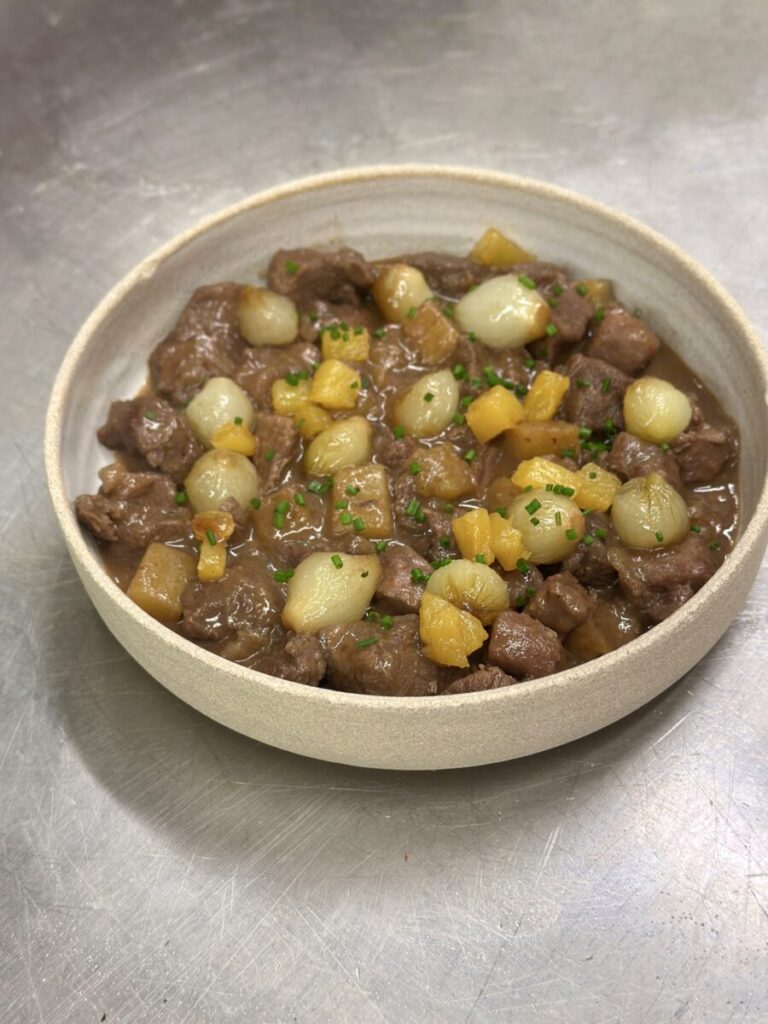 RAGÚ DE JABALÍ AL MODO "CARBONNADE"