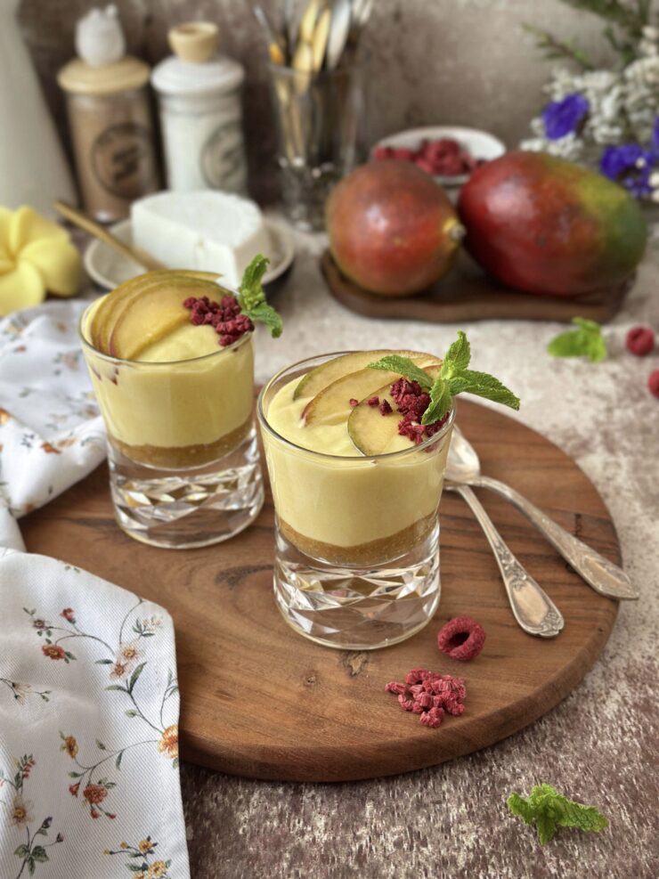 VASITOS DE MANGO Y QUESO FRESCO