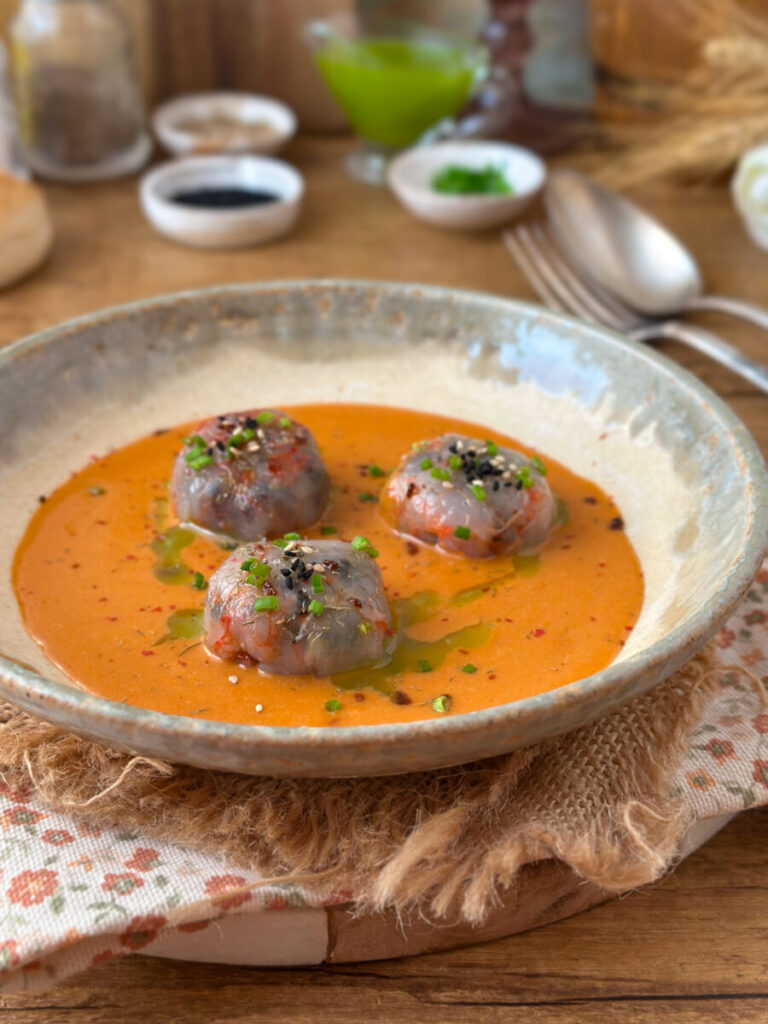 BOMBONES DE GAMBA ROJA CON SU BISQUE