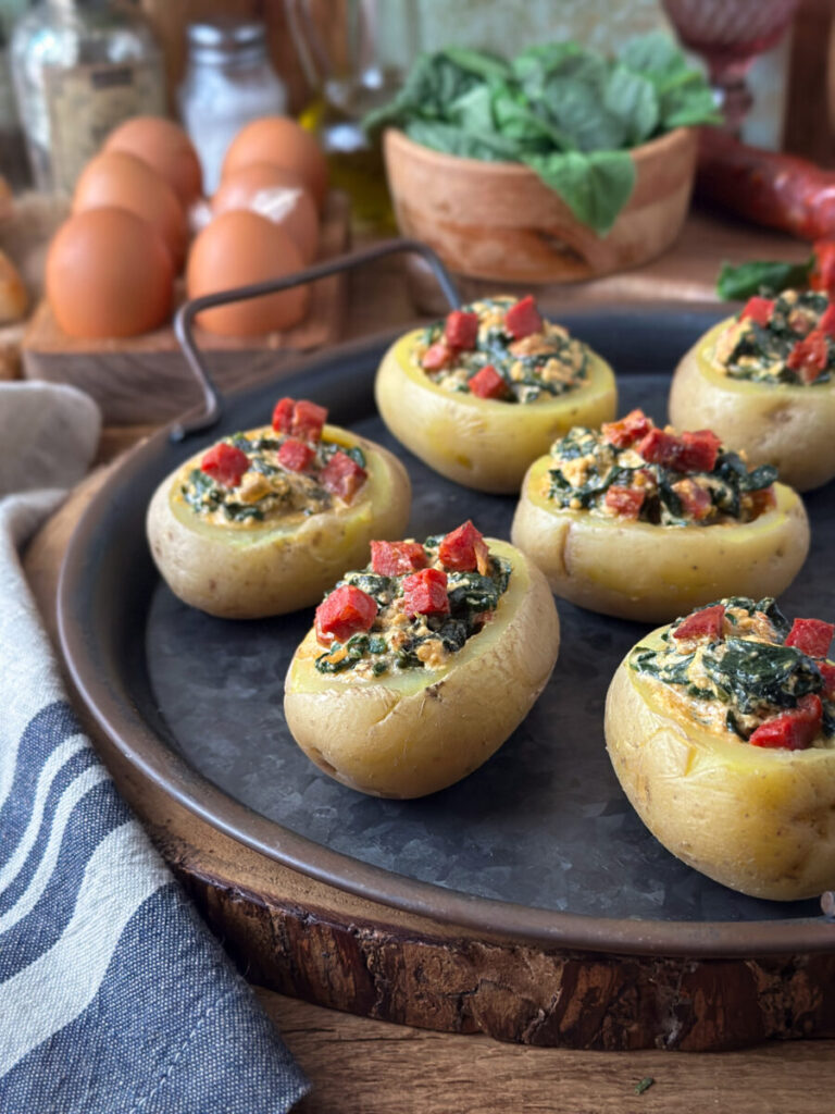 PatataS rellenaS de espinacas y chorizo