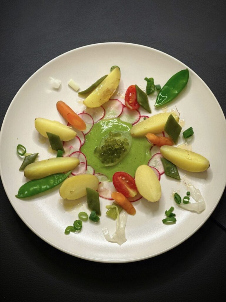 VERDURAS A BAJA TEMPERATURA Y ESFERIFICACIONES DE ALBAHACA