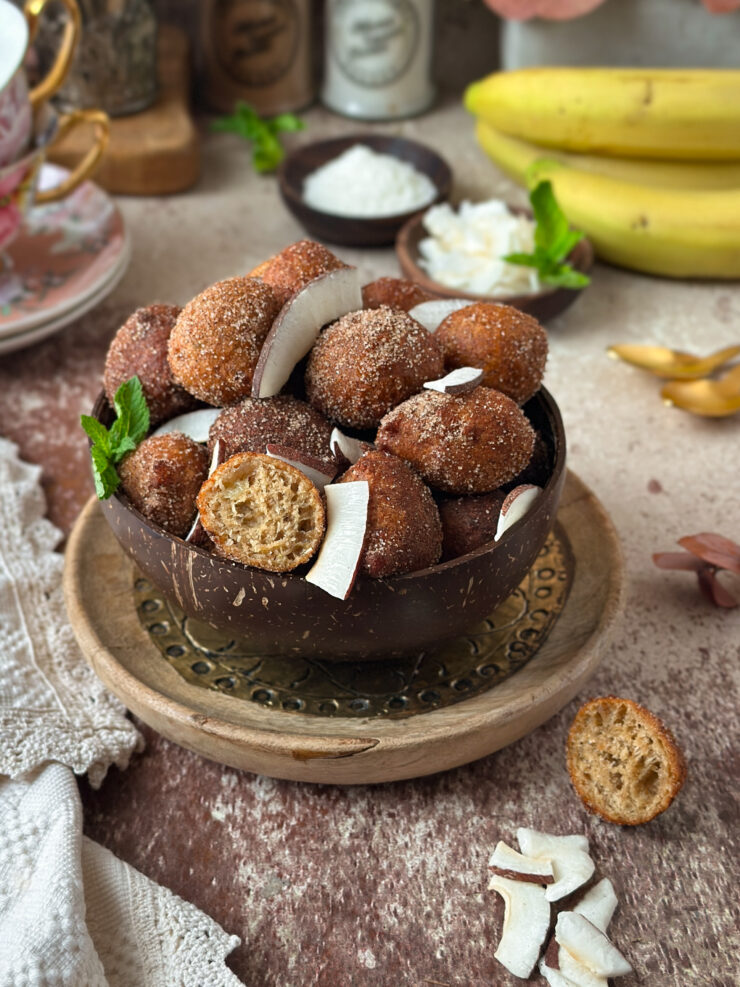 BUÑUELOS DE PLÁTANO Y COCO