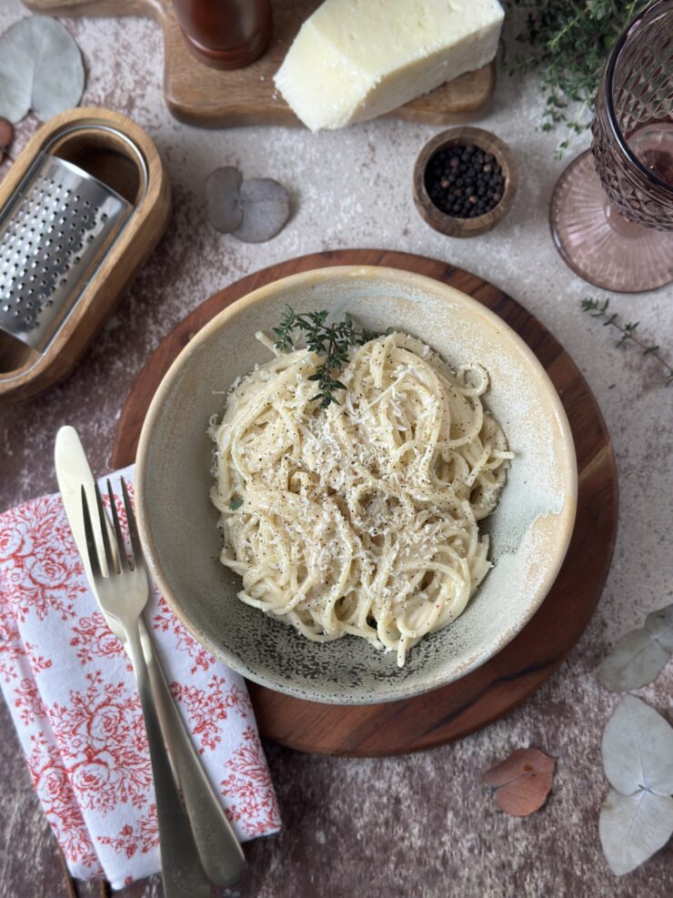 ESPAGUETIS CACIO E PEPE