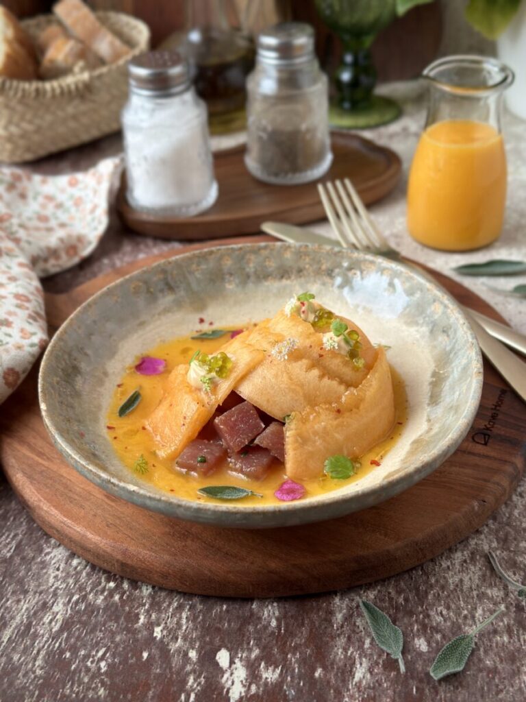 SAQUITOS DE MELÓN CON TARTAR DE ATÚN