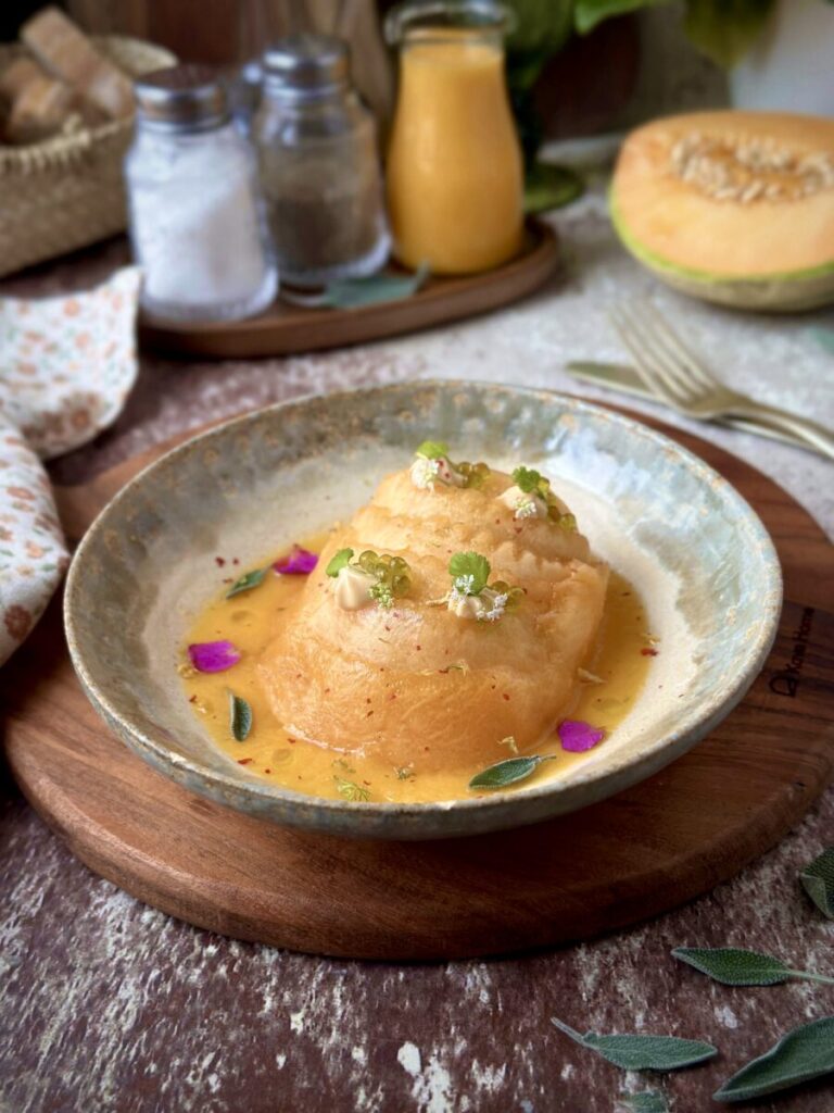 SAQUITOS DE MELÓN CON TARTAR DE ATÚN