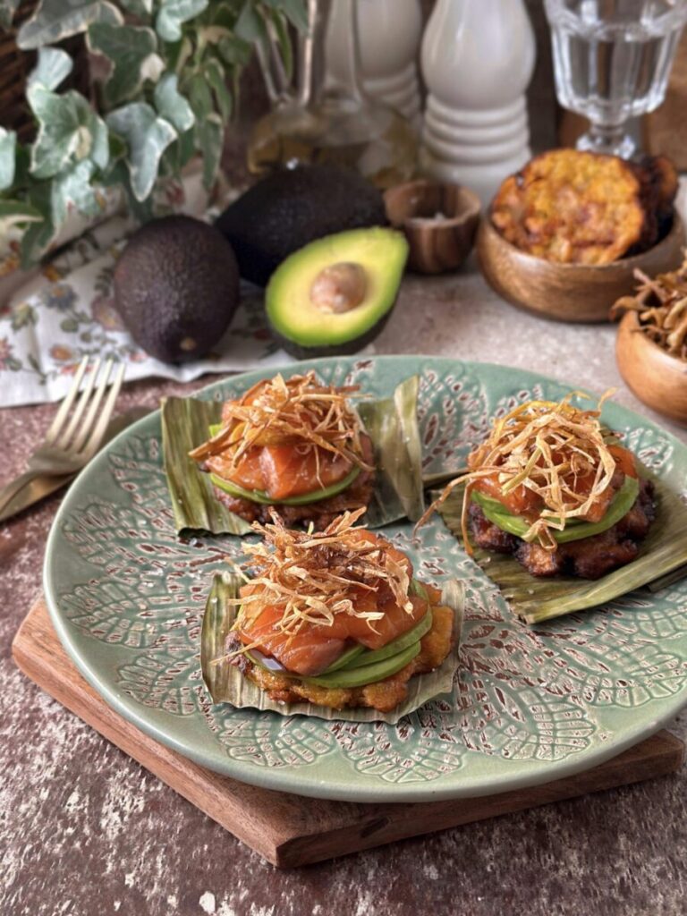 PANACOTES DE SALMÓN Y AGUACATE