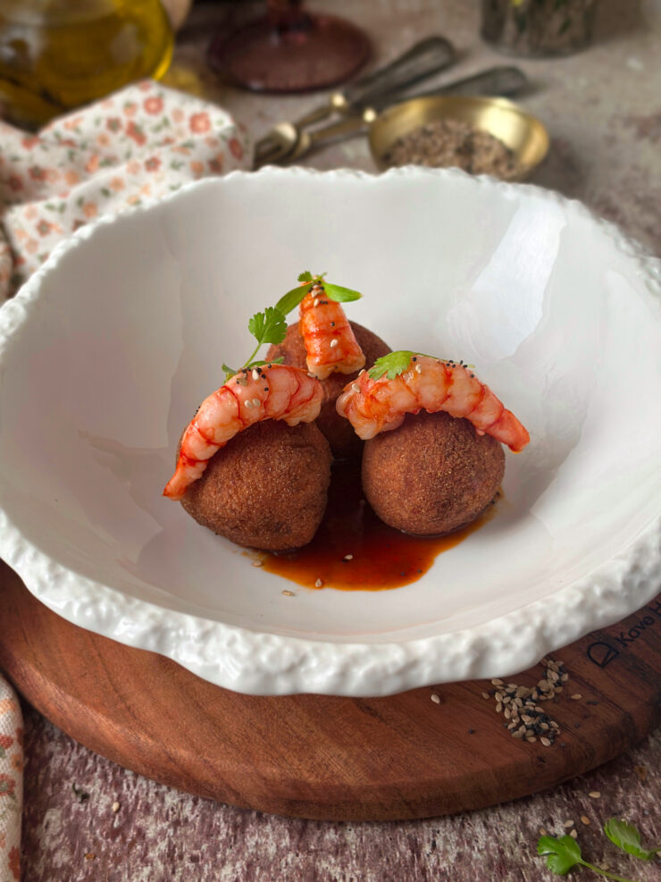 CROQUETAS DE GARBANZOS CON GAMBAS